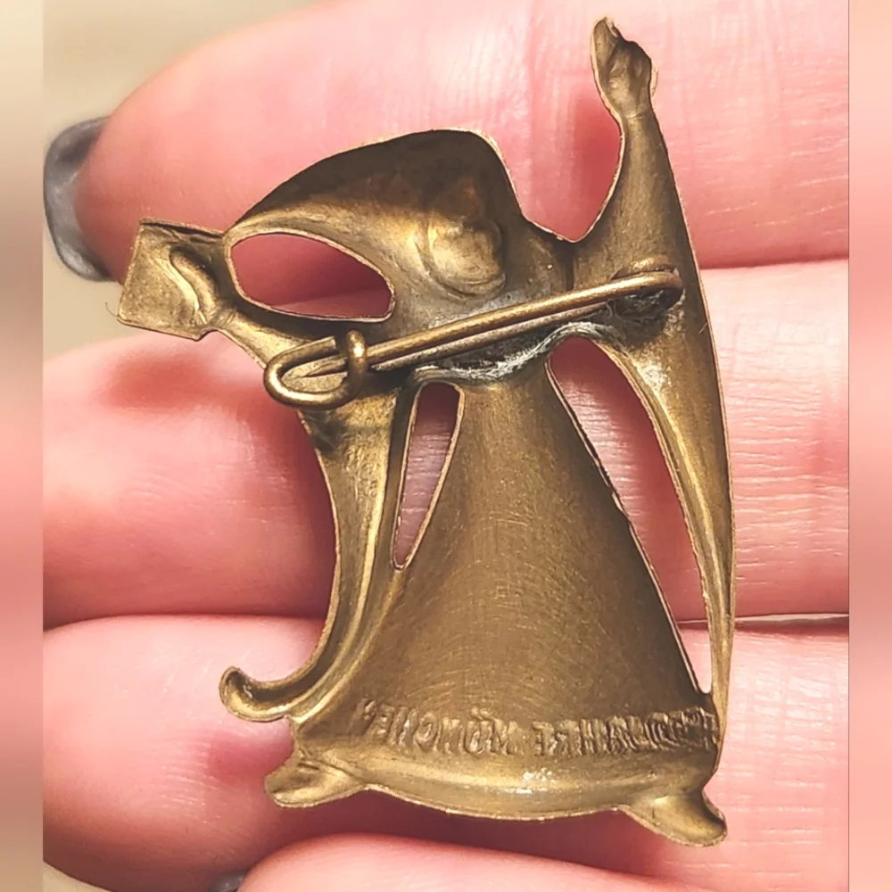 800 Years Munich Anniversary Pin RARE